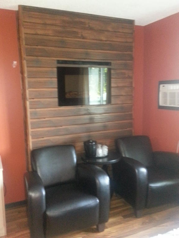 The Walla Walla Inn Rainy River エクステリア 写真
